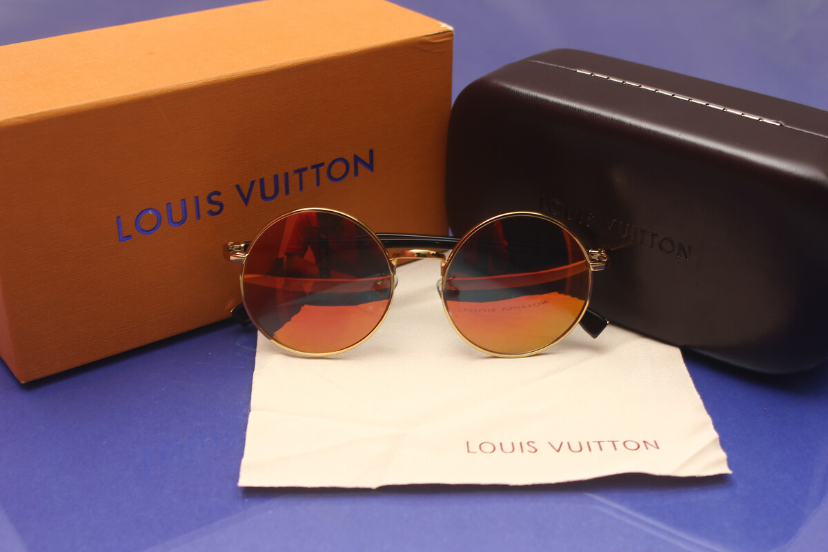 Louis Vuitton 2986 Golden with Red mercury lens box