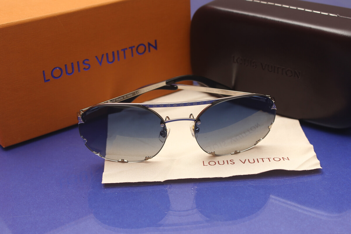 Louis Vuitton 960 Sunglass box